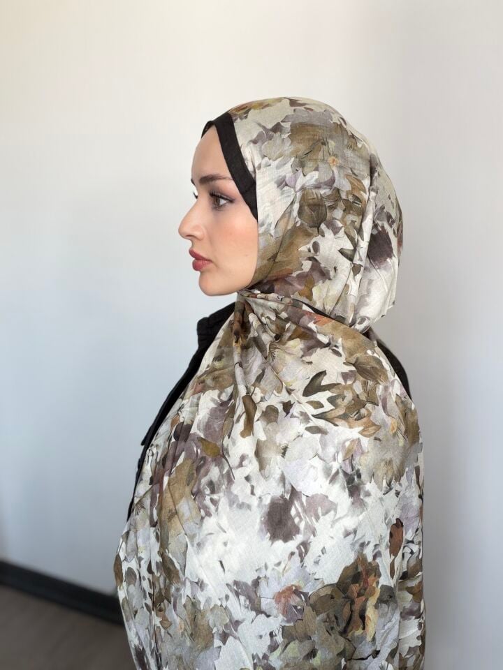 Sareva Siyah Vizon Desenli Rami Şal