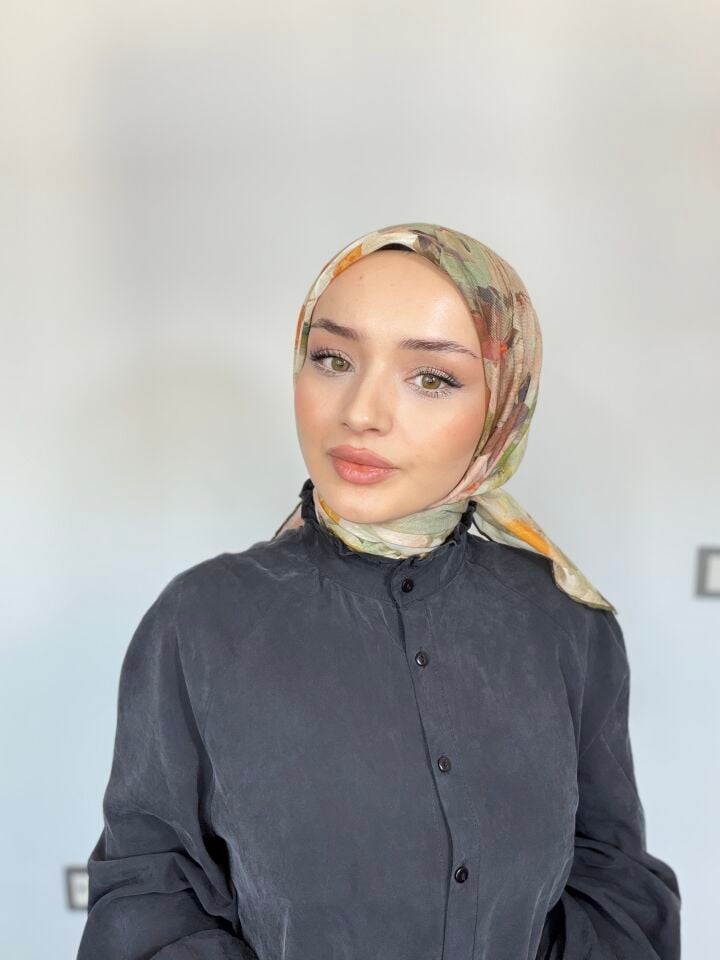 Sareva Bej Yeşil Soyut Desenli Bambu Eşarp