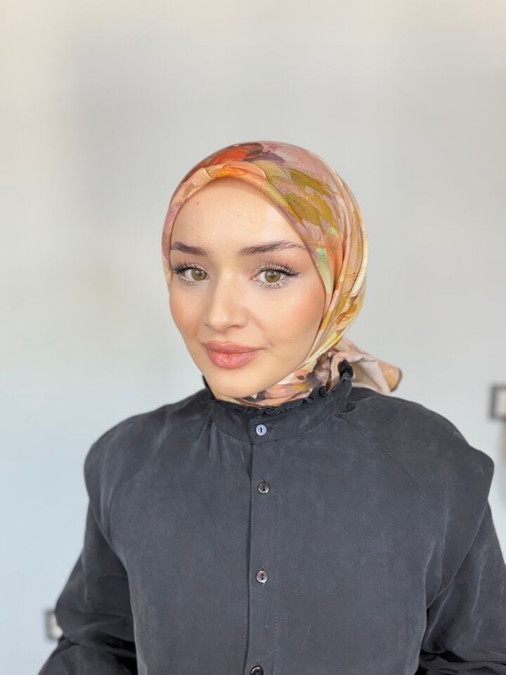 Sareva Şeftali Sarı Çiçek Desenli Pamuk Eşarp